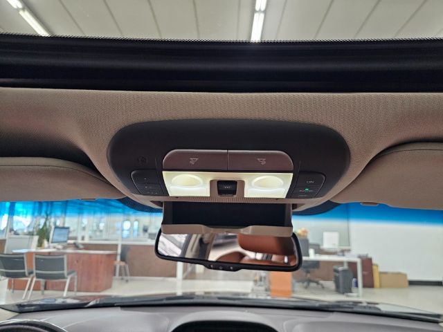 Acura TL 4dr Sdn Auto SH-AWD Tech 2010