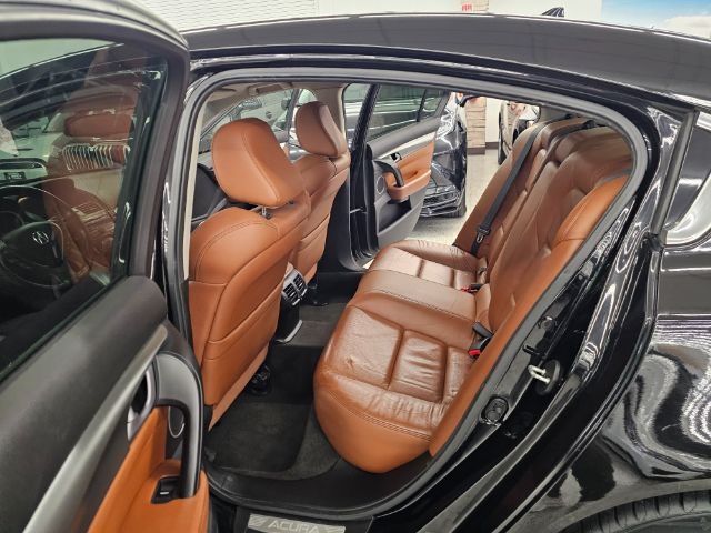 Acura TL 4dr Sdn Auto SH-AWD Tech 2010