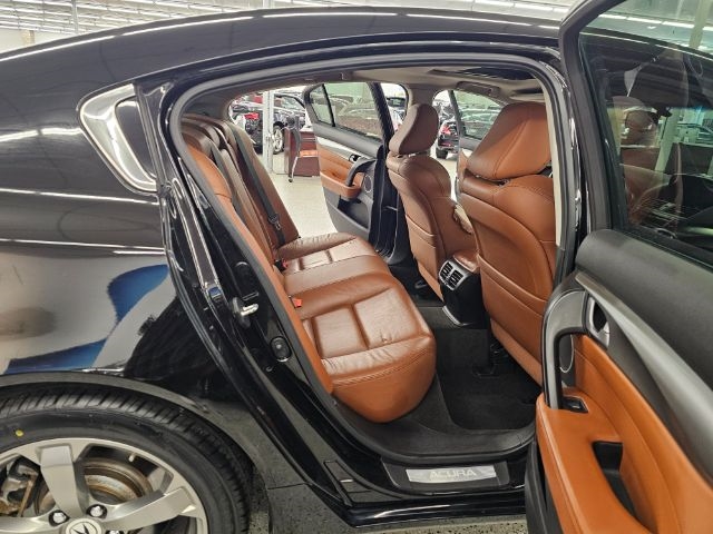 Acura TL 4dr Sdn Auto SH-AWD Tech 2010