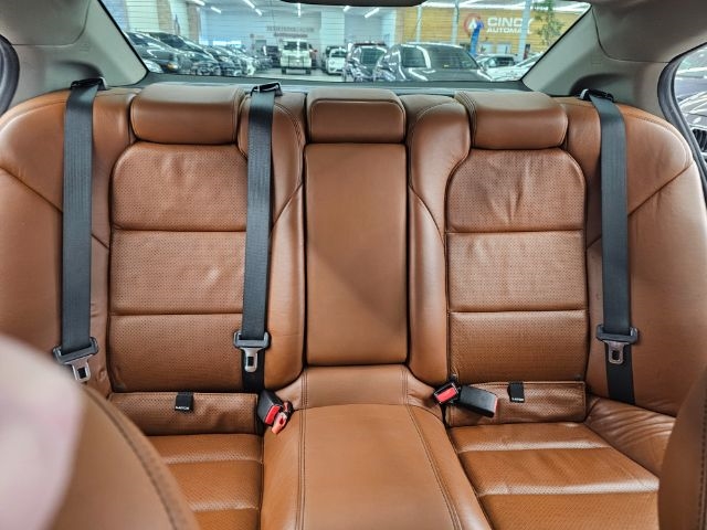 Acura TL 4dr Sdn Auto SH-AWD Tech 2010