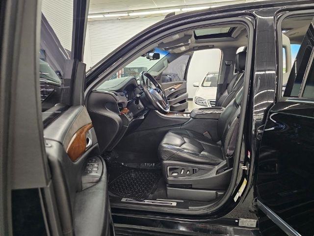 Cadillac Escalade 4WD 4dr Luxury 2017