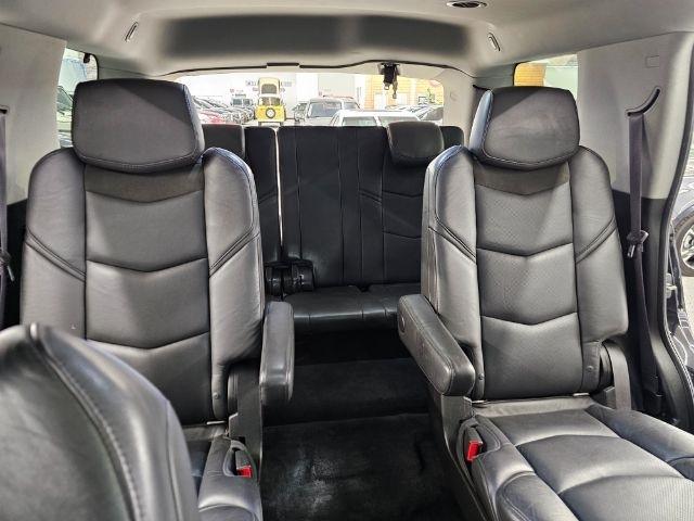 Cadillac Escalade 4WD 4dr Luxury 2017