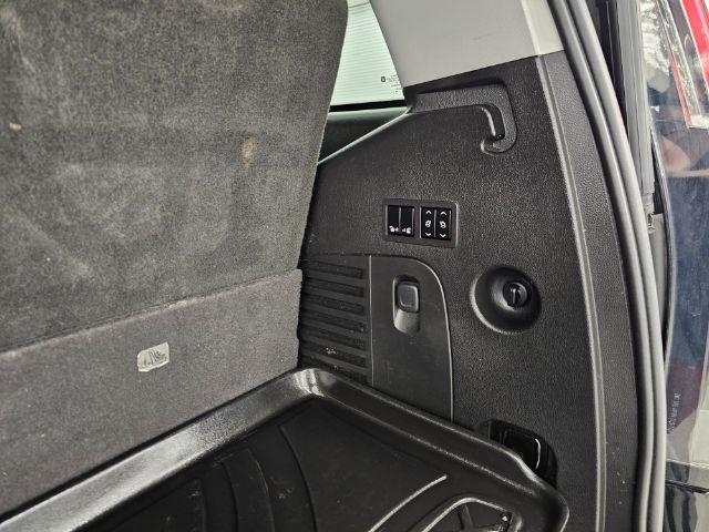 Cadillac Escalade 4WD 4dr Luxury 2017