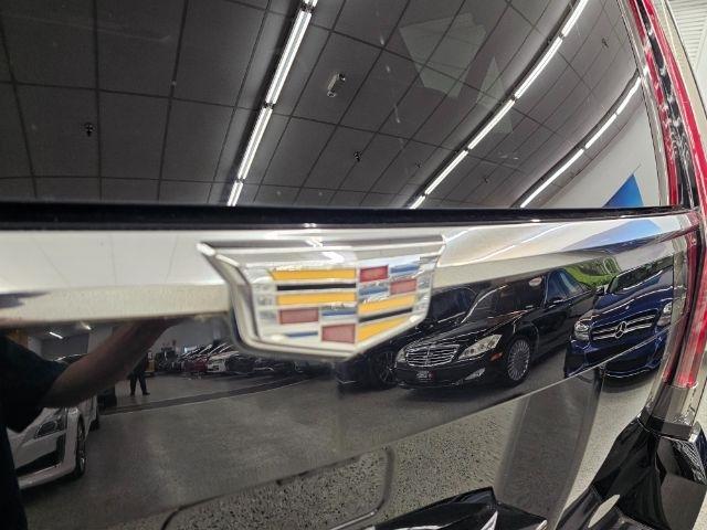 Cadillac Escalade 4WD 4dr Luxury 2017