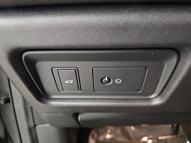 Land Rover Discovery Sport SE 4WD 2017