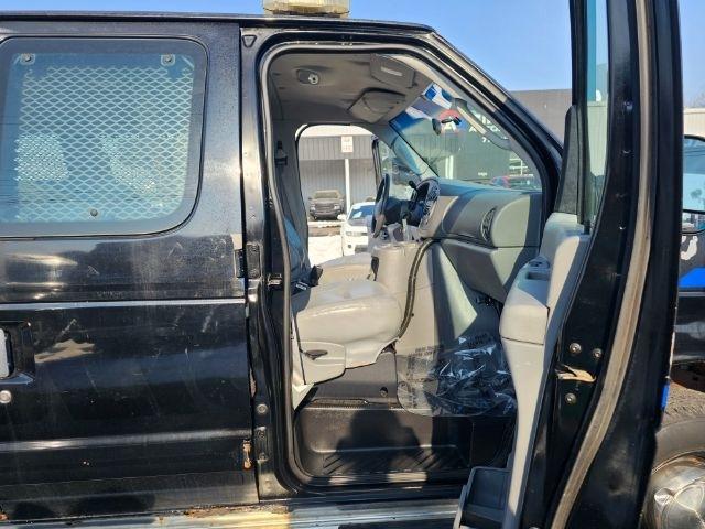 Ford Econoline Wagon E-350 Super Chateau 2003