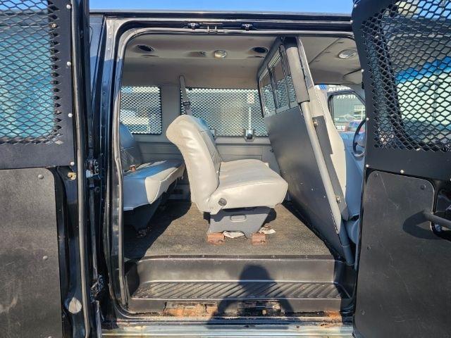 Ford Econoline Wagon E-350 Super Chateau 2003