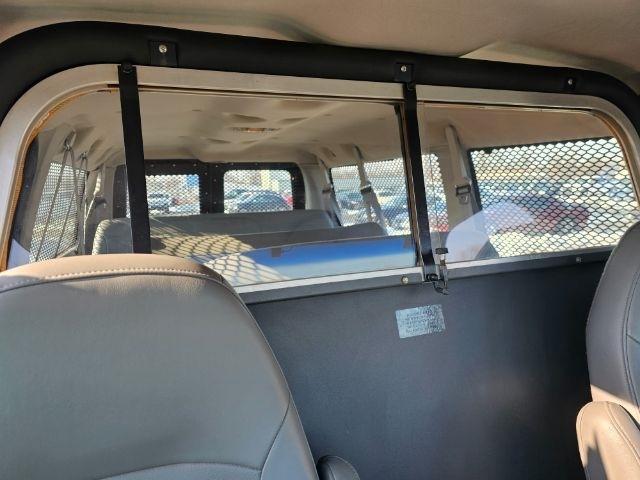 Ford Econoline Wagon E-350 Super Chateau 2003