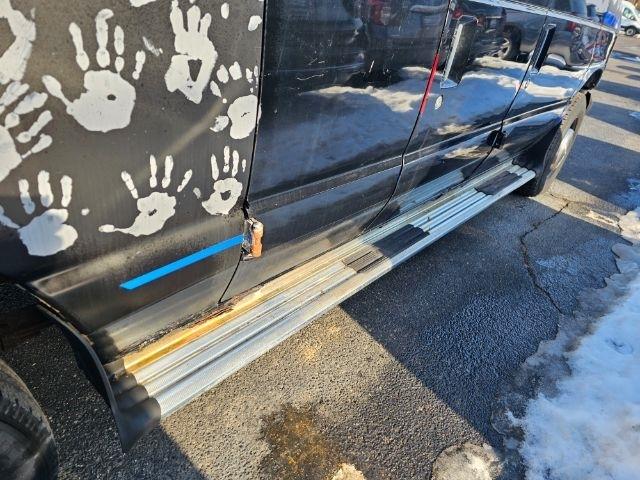 Ford Econoline Wagon E-350 Super Chateau 2003