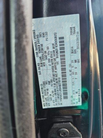 Ford Econoline Wagon E-350 Super Chateau 2003