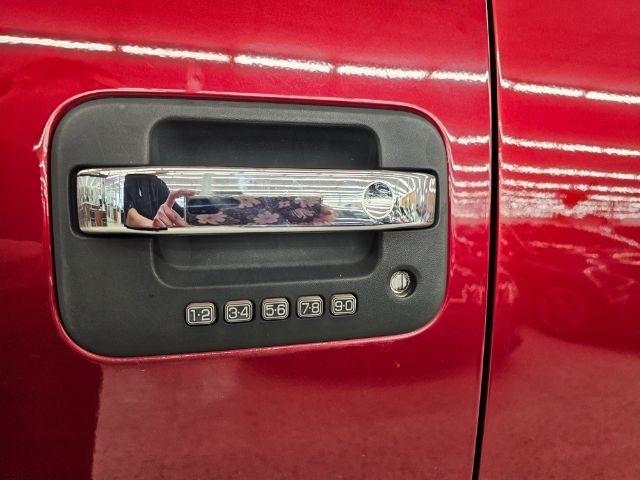 Ford F-150 4WD SuperCrew 145" King Ranch 2013