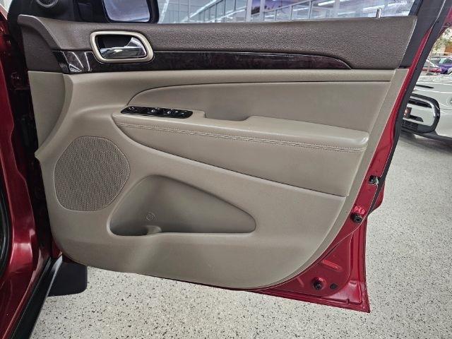 Jeep Grand Cherokee 4WD 4dr Laredo 2012