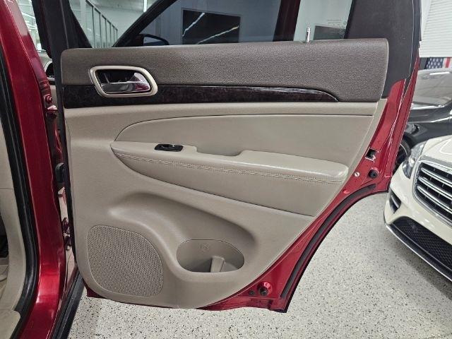 Jeep Grand Cherokee 4WD 4dr Laredo 2012