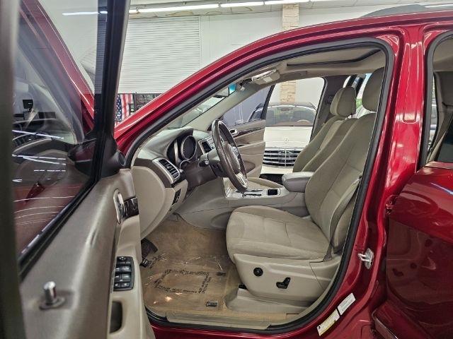 Jeep Grand Cherokee 4WD 4dr Laredo 2012