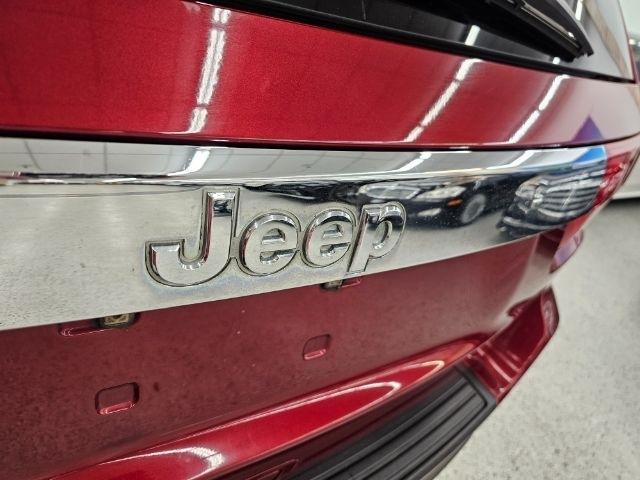 Jeep Grand Cherokee 4WD 4dr Laredo 2012