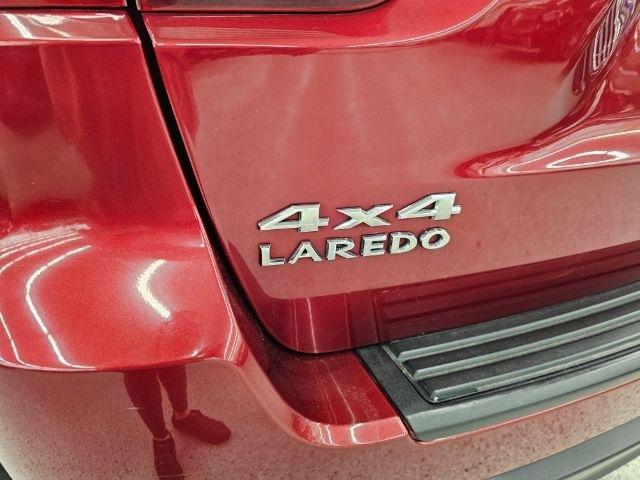 Jeep Grand Cherokee 4WD 4dr Laredo 2012