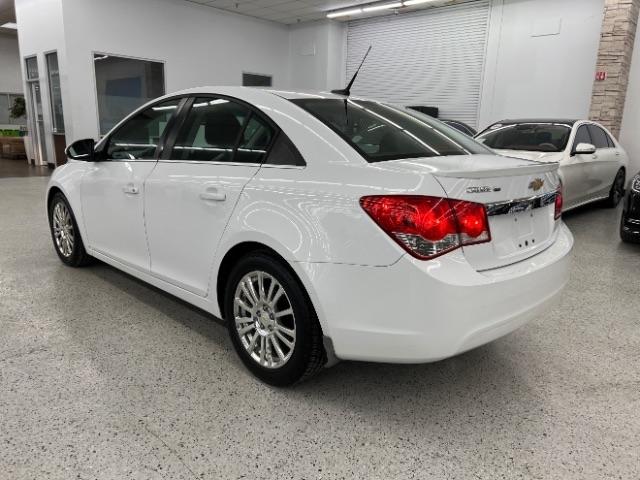 Chevrolet Cruze 4dr Sdn ECO w/1XF 2011