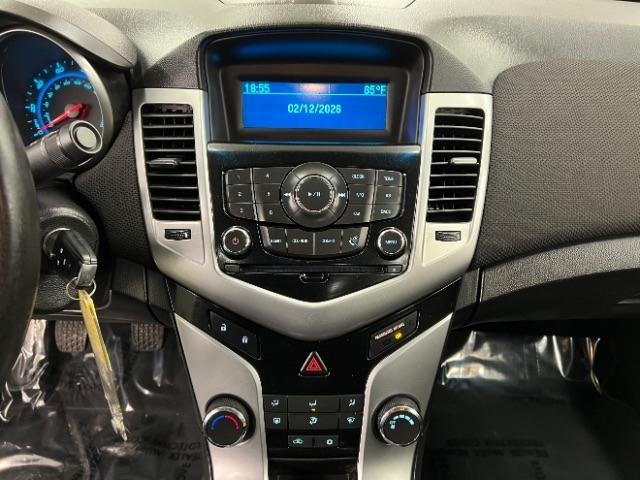 Chevrolet Cruze 4dr Sdn ECO w/1XF 2011