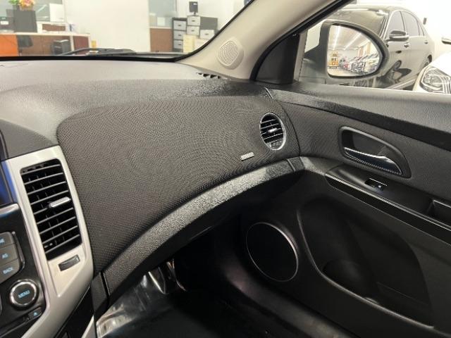 Chevrolet Cruze 4dr Sdn ECO w/1XF 2011