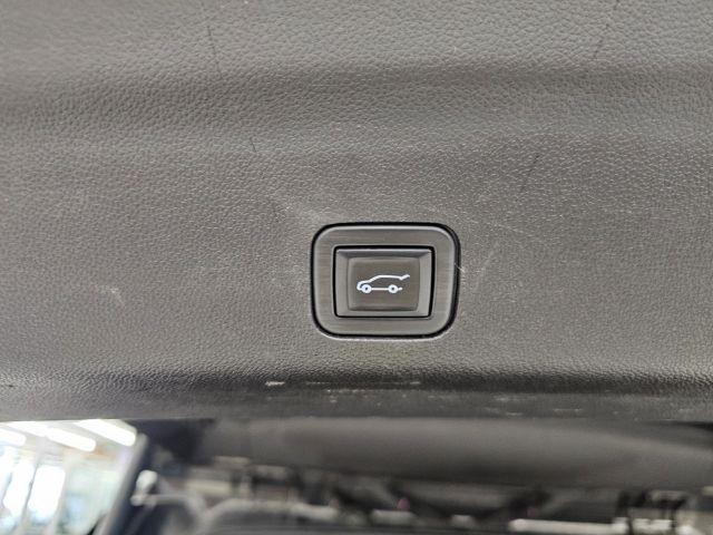 Chevrolet Tahoe 4WD 4dr LT 2021