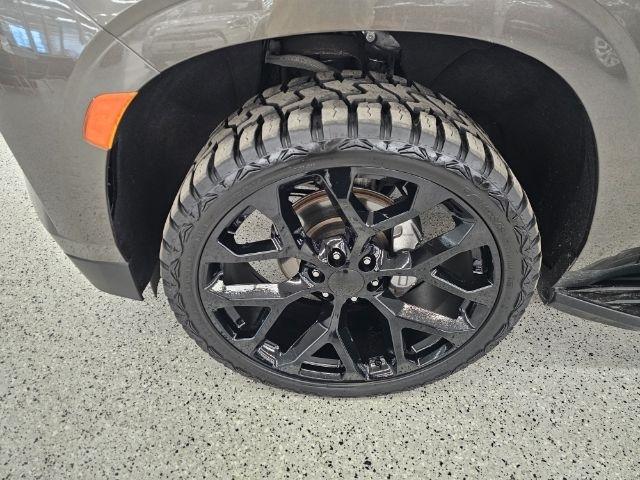 Chevrolet Tahoe 4WD 4dr LT 2021