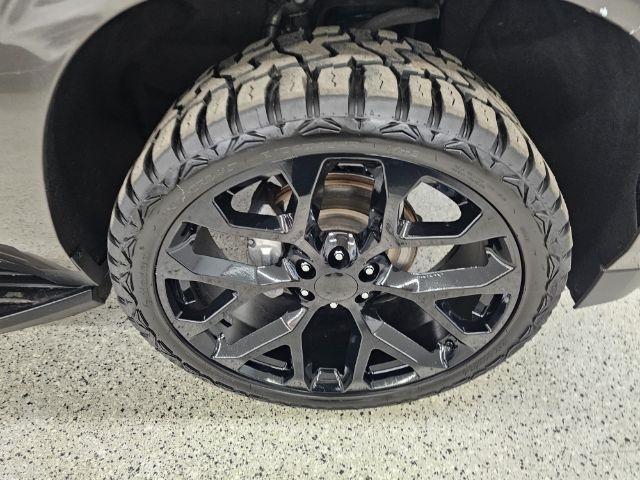 Chevrolet Tahoe 4WD 4dr LT 2021