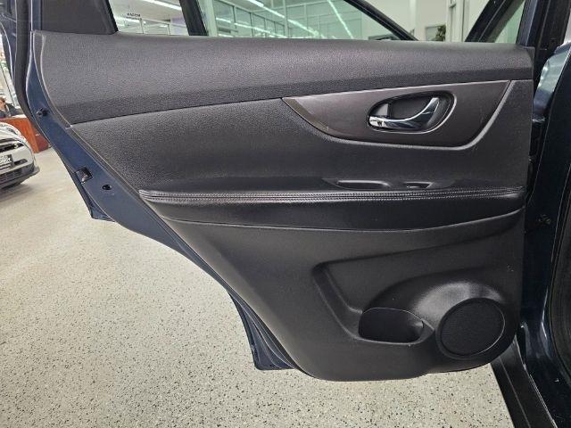 Nissan Rogue AWD 4dr SV 2015