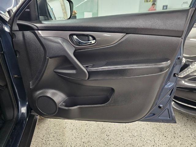 Nissan Rogue AWD 4dr SV 2015