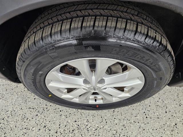 Nissan Rogue AWD 4dr SV 2015