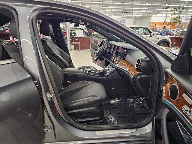 Mercedes-Benz E-Class E 300 Sport 4MATIC Sedan 2017