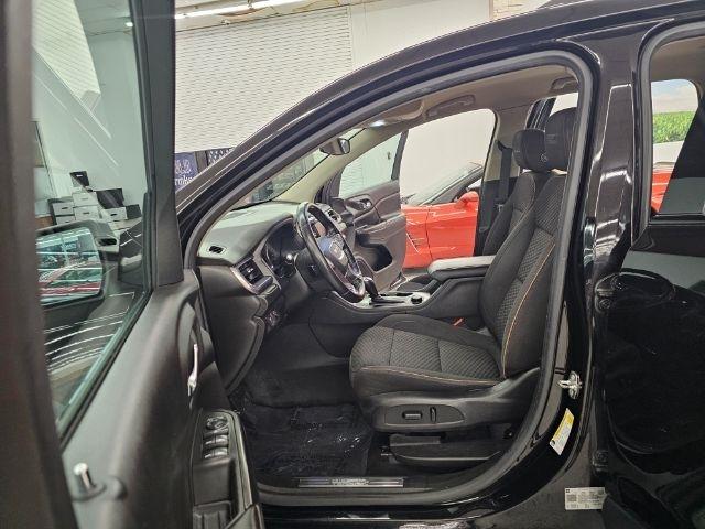 GMC Acadia AWD 4dr SLE w/SLE-2 2018