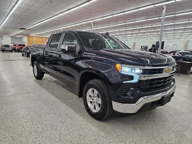 Chevrolet Silverado 1500 4WD Crew Cab 157" LT 2022