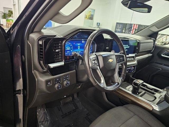 Chevrolet Silverado 1500 4WD Crew Cab 157" LT 2022