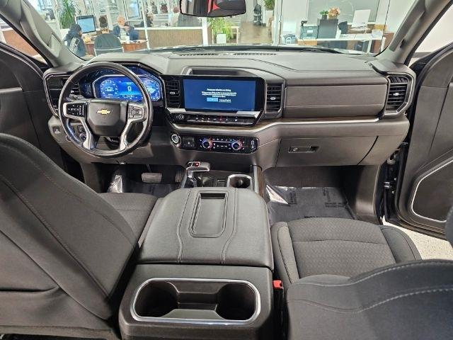 Chevrolet Silverado 1500 4WD Crew Cab 157" LT 2022