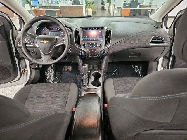 Chevrolet Cruze 4dr HB 1.4L LT w/1SD 2017