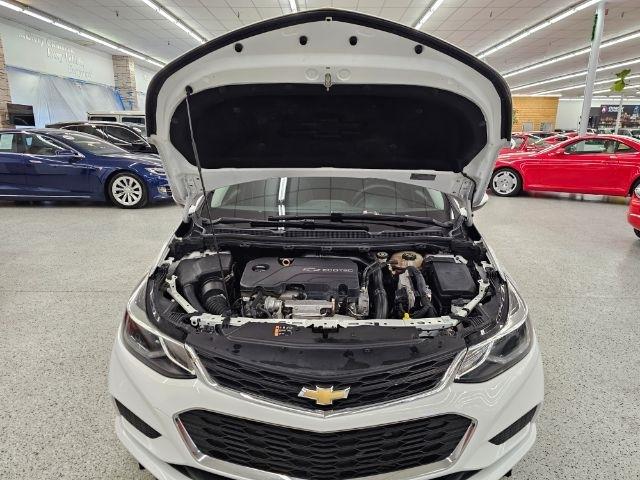 Chevrolet Cruze 4dr HB 1.4L LT w/1SD 2017