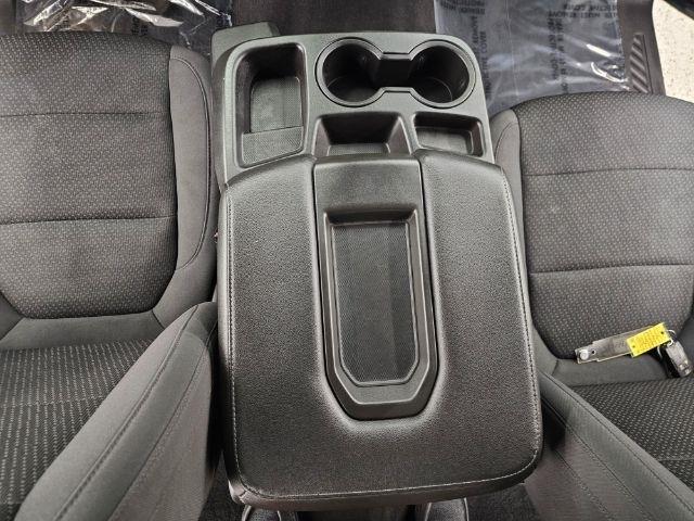 Chevrolet Silverado 1500 4WD Crew Cab 147" Custom 2020