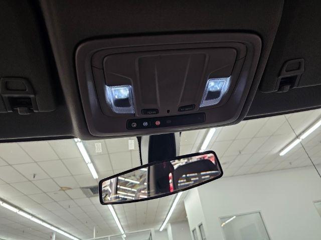 Chevrolet Silverado 1500 4WD Crew Cab 147" Custom 2020