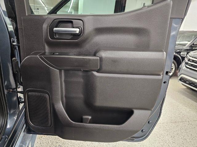 Chevrolet Silverado 1500 4WD Crew Cab 147" Custom 2020