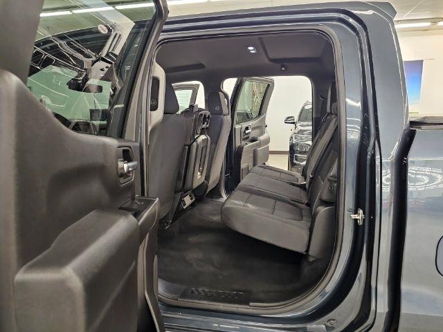 Chevrolet Silverado 1500 4WD Crew Cab 147" Custom 2020