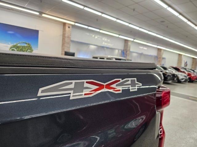 Chevrolet Silverado 1500 4WD Crew Cab 147" Custom 2020