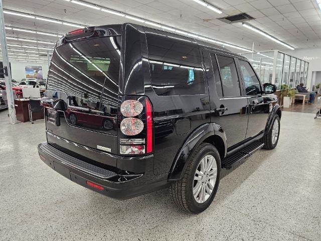 Land Rover LR4 4WD 4dr LUX 2015