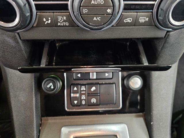 Land Rover LR4 4WD 4dr LUX 2015