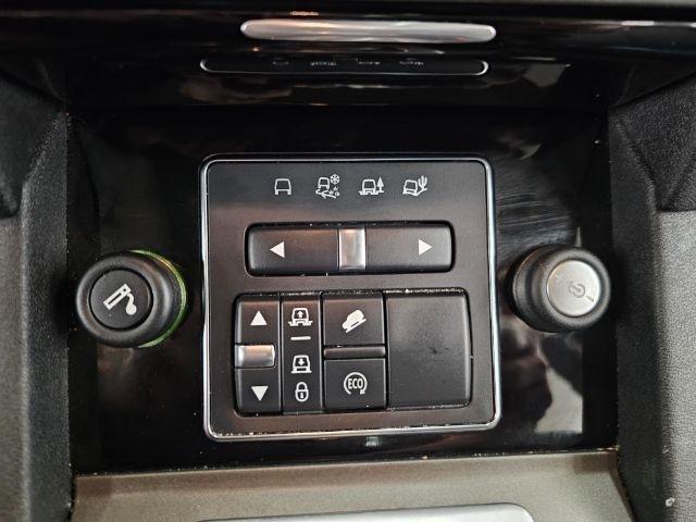 Land Rover LR4 4WD 4dr LUX 2015