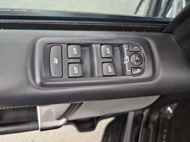 Land Rover LR4 4WD 4dr LUX 2015