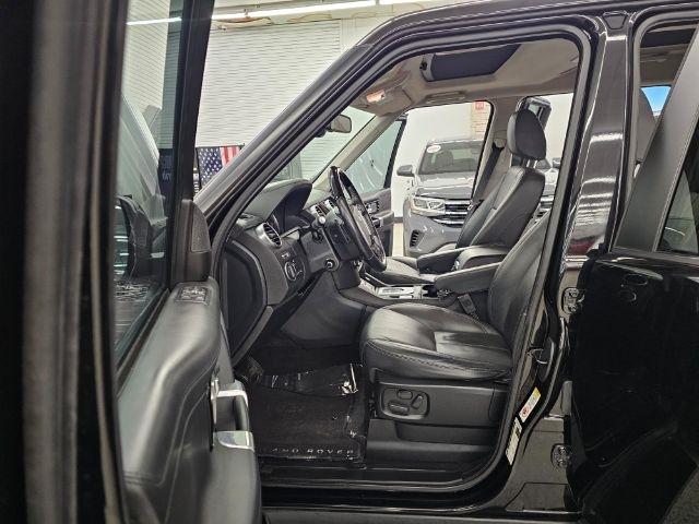 Land Rover LR4 4WD 4dr LUX 2015