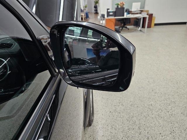 Land Rover LR4 4WD 4dr LUX 2015