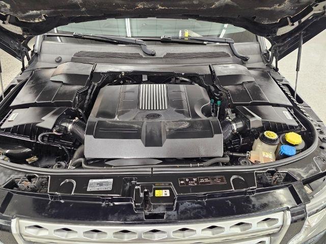 Land Rover LR4 4WD 4dr LUX 2015