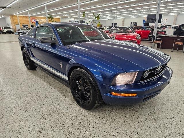 Ford Mustang 2dr Cpe Premium 2007