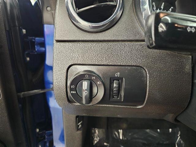 Ford Mustang 2dr Cpe Premium 2007